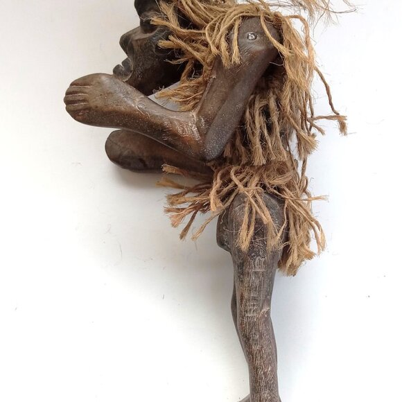 VTG Hand Carved Primitive Tribal Figurines Wood Folk Art Tall Standing Man 8.75" - Picture 4 of 6